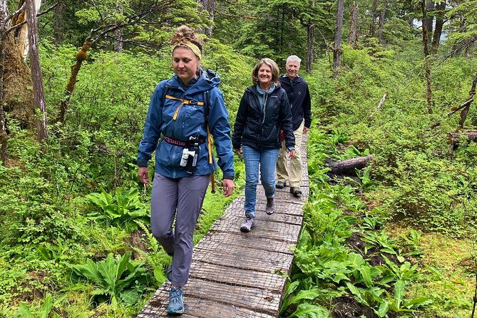 private-hiking-tour-in-sitka-alaska-2
