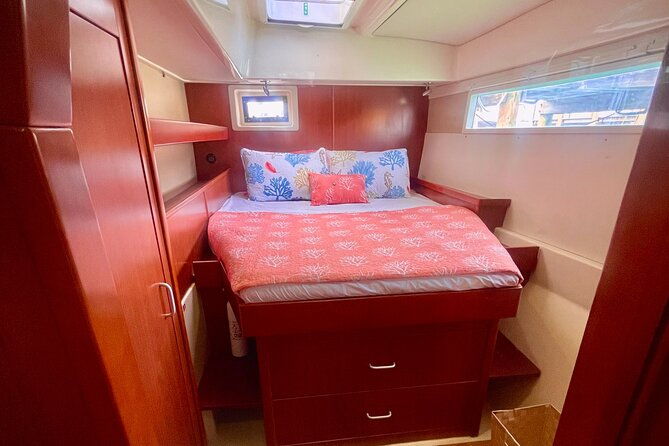 private-luxury-catamaran-charter-in-nassau