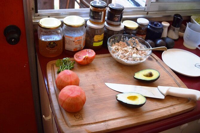 private-market-tour-and-traditional-chilean-cooking-class-in-a-local-home