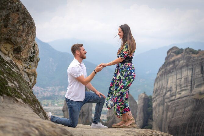 private-meteora-photo-shoot-with-a-professional-photographer