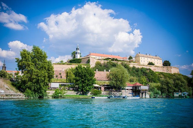 private-novi-sad-titanic-wine-tasting-and-farmers-house-2