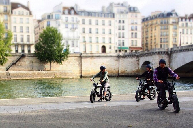 private-parisian-electric-bike-ride-with-video