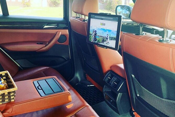 private-round-trip-airport-uvf-transfer-luxury-suv