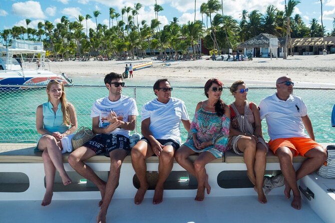 private-sailing-boat-snorkeling-at-punta-cana