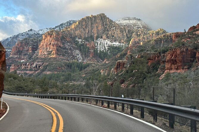 private-sedona-tour-in-a-luxury-suv-and-local-guide
