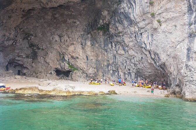 private-speedboat-guided-tour-explore-the-best-of-dubrovnik-islands
