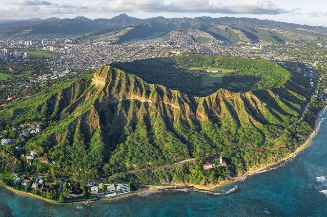 private-tour-hike-diamond-head-hawaiian-waterfall