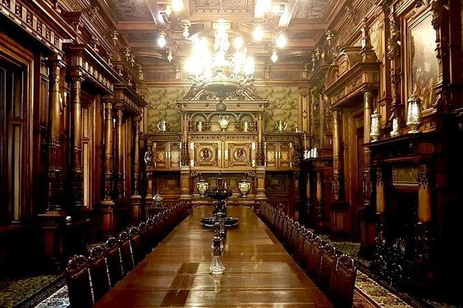 private-tour-in-bran-castle-peles-castle-and-brasov-2