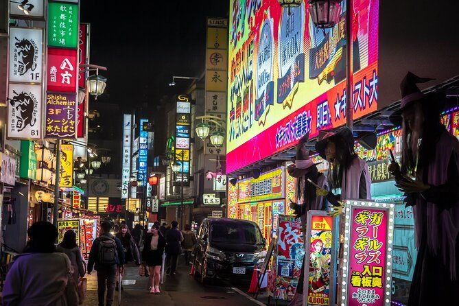 private-tour-in-shinjuku-with-a-spanish-speaking-photographer
