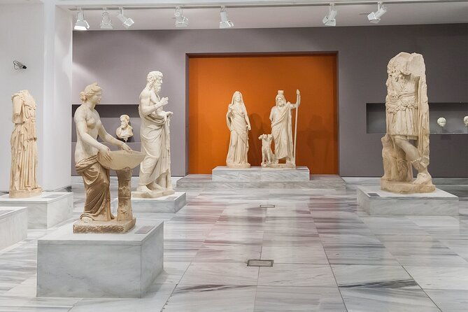 private-tour-knossos-palace-archaeological-museum-heraklion-town-2