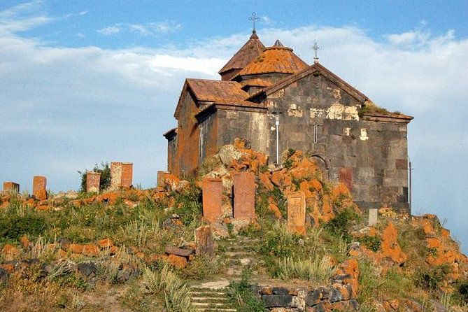 private-tour-to-khor-virap-areni-winery-noravank-selim-pass-hayravank