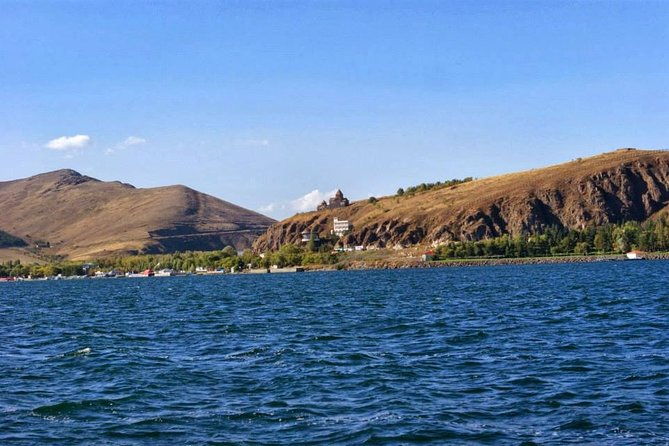 private-tour-to-sevan-lake-dilijan-haghartsin-goshavank