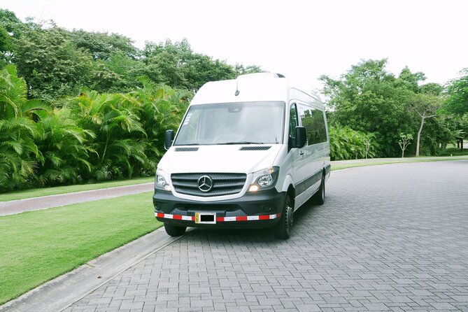 private-transfer-from-liberia-airport-to-dreams-las-mareas