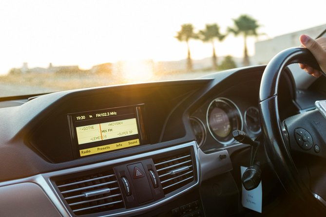 private-transfer-larnaca-airport-to-protaras-with-return-1-14-pax