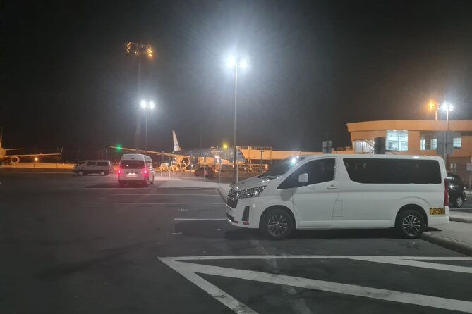 private-transportation-from-liberia-airport-to-planet-hollywood