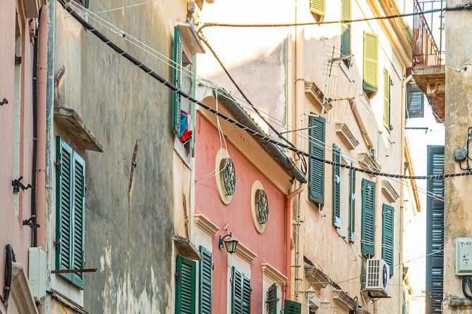 private-walking-guided-tour-of-the-old-corfu-town