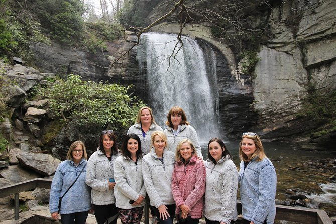 private-waterfall-and-blue-ridge-parkway-tour-with-a-naturalist-2