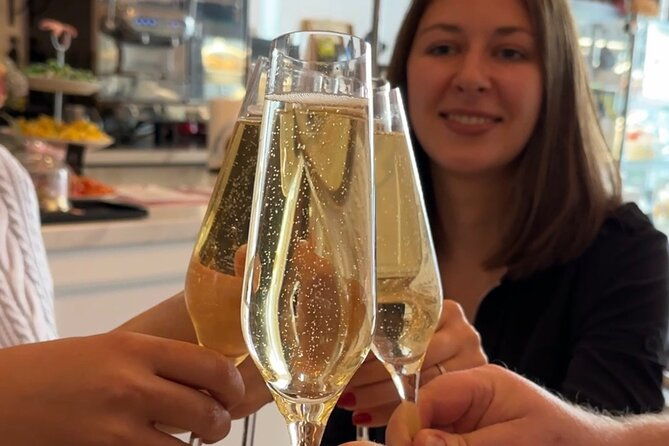 private-wine-tasting-and-history-prague-2