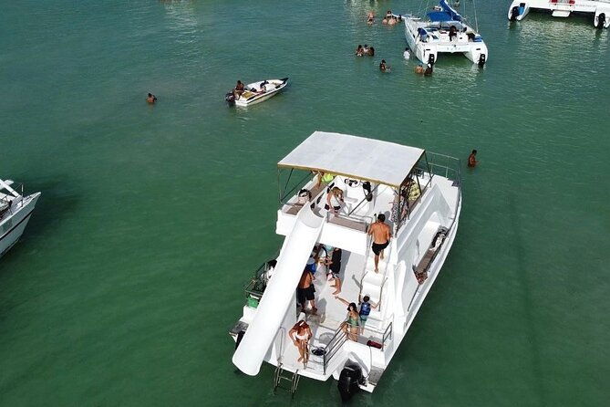 punta-cana-private-boat-tour-with-open-bar-and-bbq