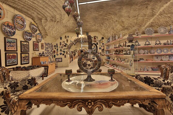 red-tour-in-cappadocia-with-open-air-museum-monks-valley