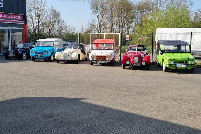retro-road-trip-mehari-2cv-burton-in-rochefort-la-rochelle