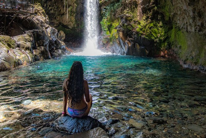 rincon-de-la-vieja-one-day-waterfalls-expedition