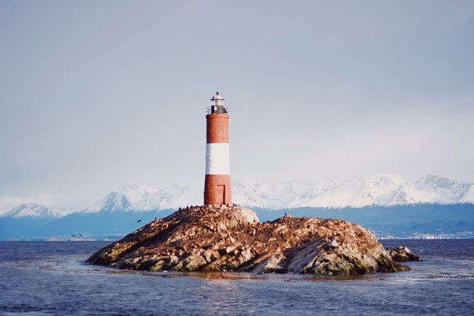 sailing-ushuaia-beagle-channel-in-a-yatch