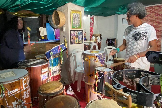 samba-reggae-percussion-class-in-salvador