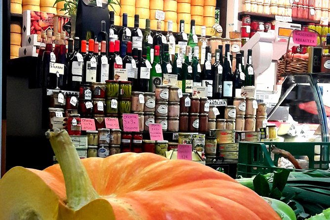 san-sebastian-private-food-historical-tour-meal-at-a-gastronomy-club-2
