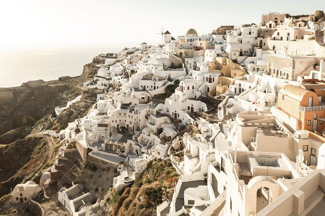 santorini-private-tour-in-the-picturesque-village-of-oia-3