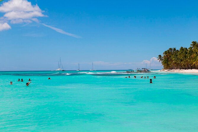 saona-island-catamaran-adventure-with-free-food-and-transportation