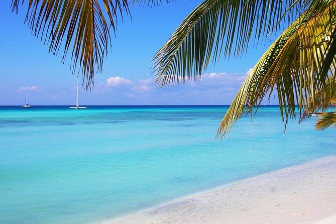 saona-island-full-day-tours-catamaran-party-from-santo-domingo