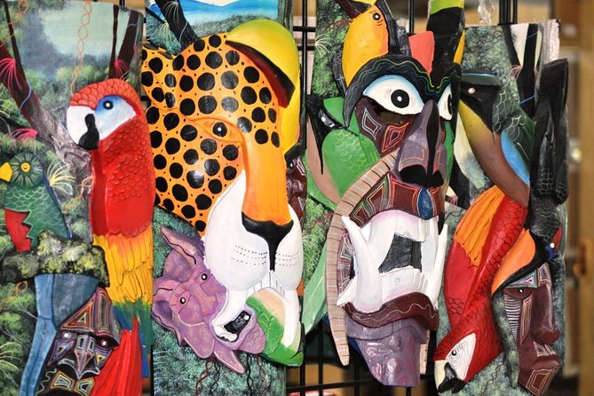 sarchi-oxcarts-souvenirs-shopping-private-tour