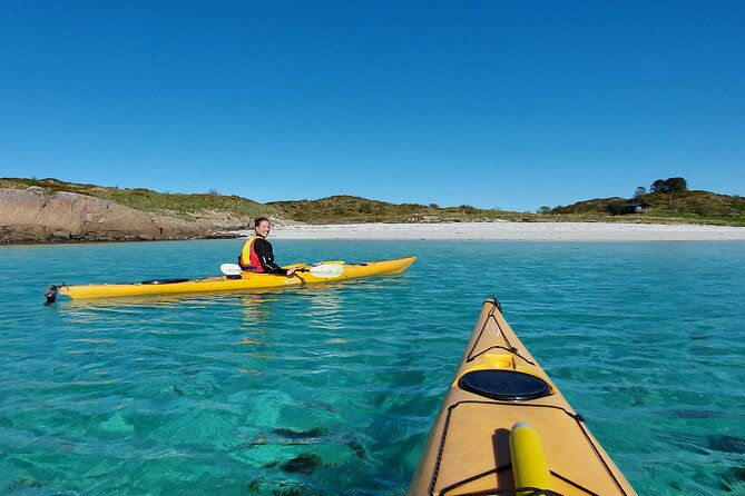 sea-kayak-guided-tours-on-skrova-island