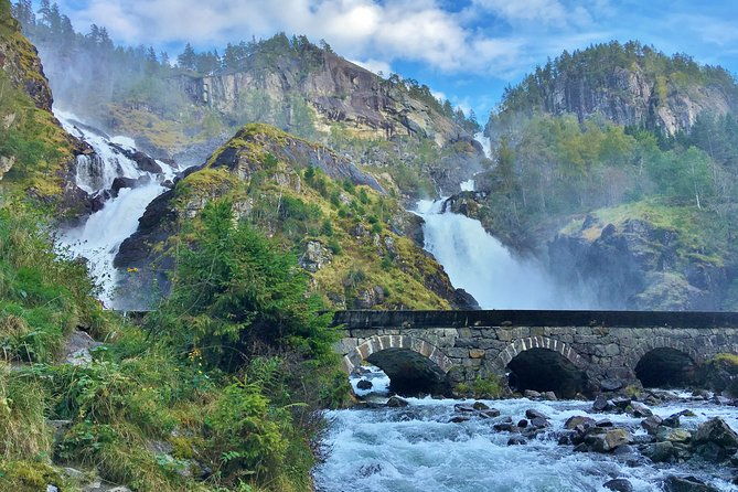 seven-waterfalls-tour-private-roundtrip-to-the-hardanger-fjord-12-hours