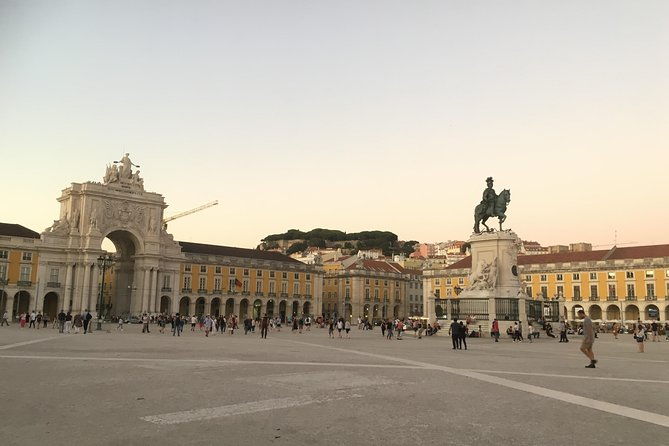 shore-excursion-lisbon-half-day-exclusive-tuk-tour