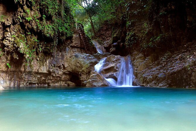 short-excursion-damajagua-waterfall-amber-cove-taino-bay