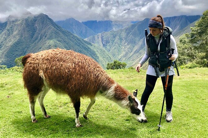short-inca-trail-to-machu-picchu-2-days-and-1-night