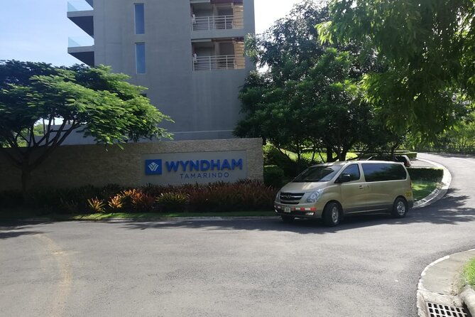 shuttle-service-from-tamarindo-to-liberia-airport