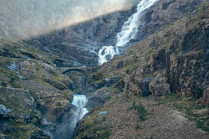 sightseeing-tour-in-trollstigen-land-of-trolls