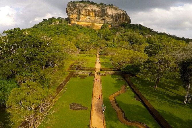 sigiriya-rock-cave-temple-with-jeep-safari-private-day-trip