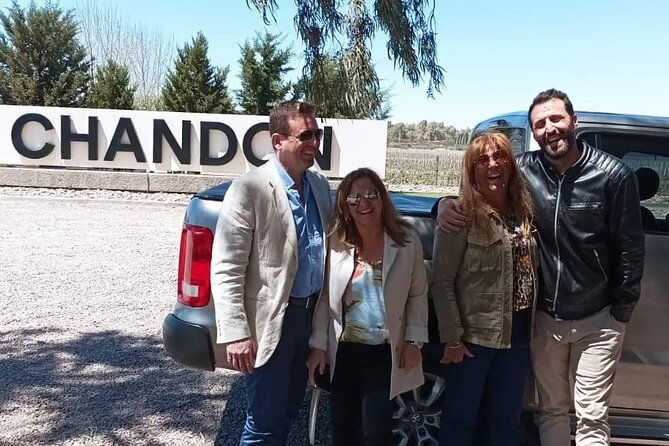 sip-savor-private-tour-of-three-charming-wineries