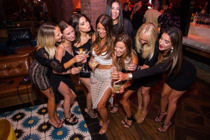 skip-the-line-at-vegas-clubs-with-a-party-bus