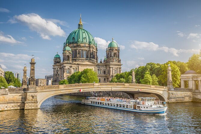 skip-the-line-boat-cruise-and-berlins-old-town-guided-tour