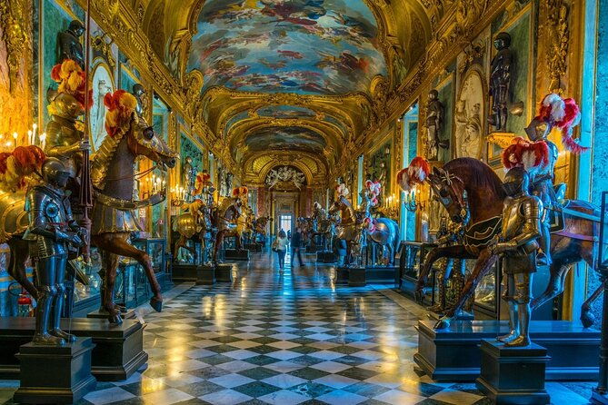 skip-the-line-ticket-and-guided-royal-palace-of-turin-group-tour-2