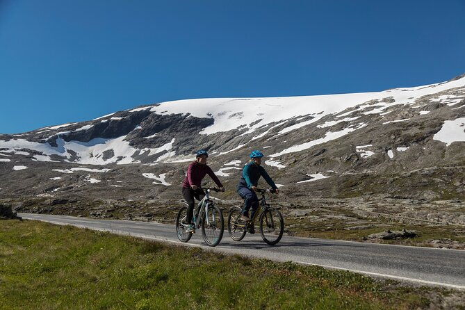 sky-to-fjord-geiranger-downhill-biking-adventure