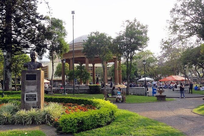 small-group-cultural-walking-tour-in-san-jose-costa-rica