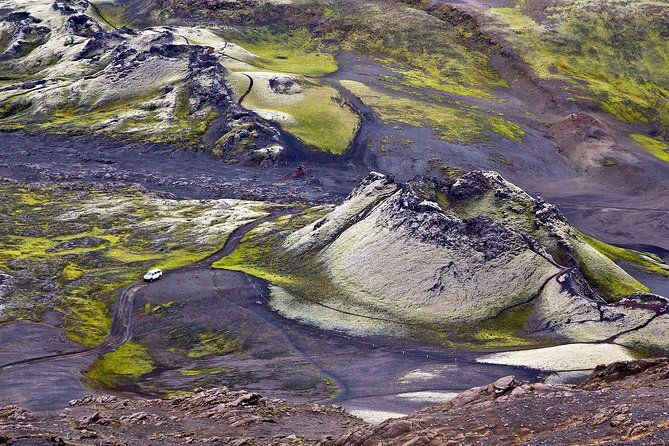 small-group-day-tour-to-lakagigar-volcano-by-super-jeep-from-klaustur