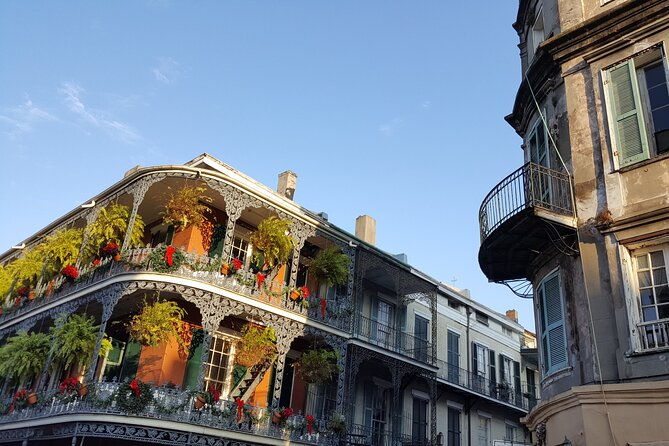 small-group-locals-guide-to-the-french-quarter-tour