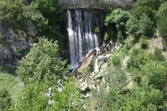 sotira-waterfall-hiking-trekking-from-berat-by-1001-albanian-adventures